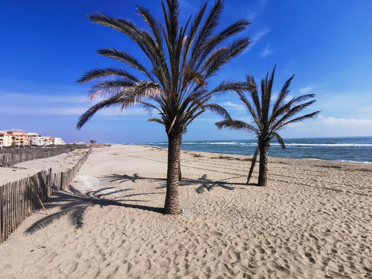 Soleil Levant 2 - En Bord De Mer - Superbe Appartement Cosy - Acces Direct Plage - Proche Commerces Et Animations Le Barcarès Exterior foto